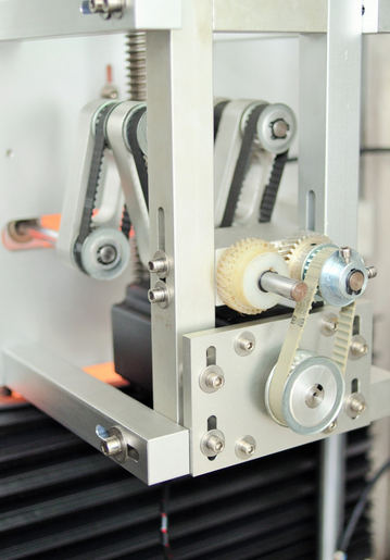 Máquina de rotulagem de luva retrátil de vedação de tampa e corpo com duas cabeças