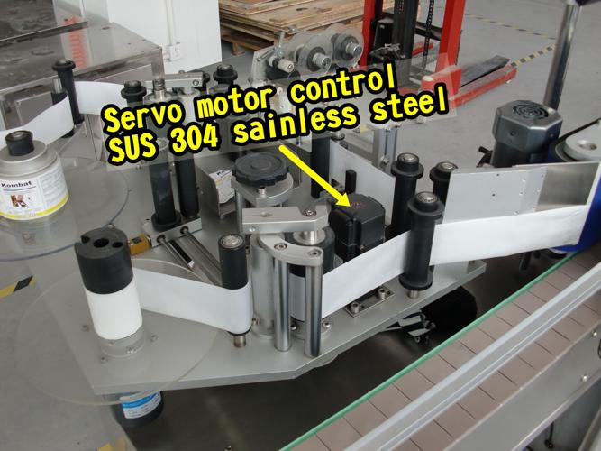 Máquina rotuladora de garrafa dupla face de controle inteligente com superfície de coleta