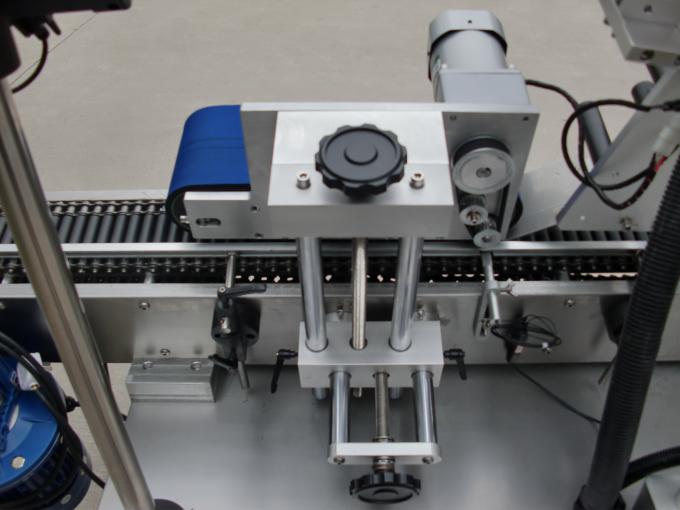 Máquina de etiqueta adesiva para latas redondas pequenas de alta velocidade, máquina de etiqueta para garrafa de olho preto para cosméticos