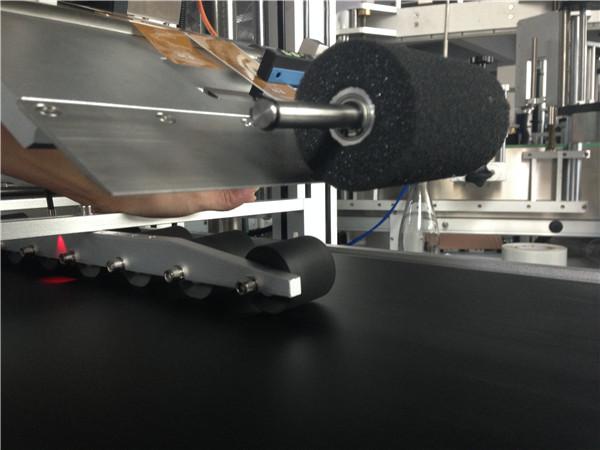 Máquina de rotulagem automática de adesivos com tela de toque PLC Máscara Comestic / Máscara de papelão