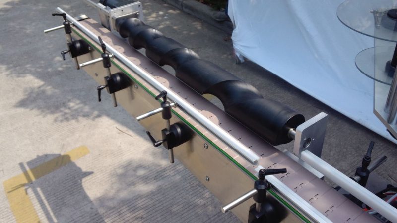 Máquina de rotulagem de garrafas redondas para embalagens na China para fornecedor auto-adesivo de preço de fábrica